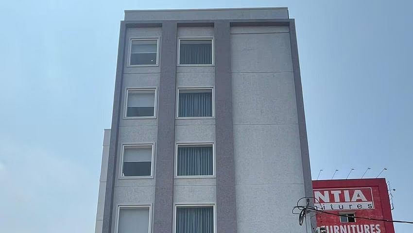 Kyzen Facade.3